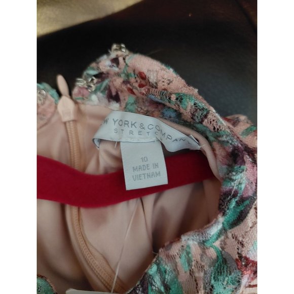 New York & Company 10 Blush Floral Lace Mid Length Dress - Picture 3 of 4